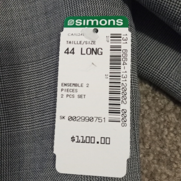 Suit - Picture 4 of 4